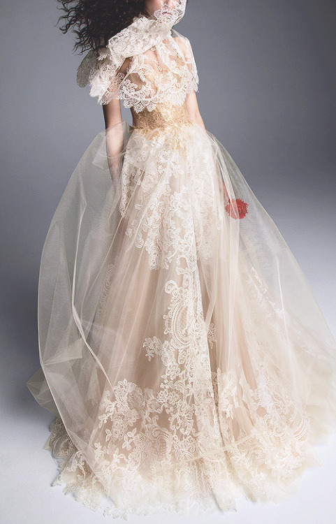 evermore-fashion:Vera Wang Fall 2019 Bridal Collection