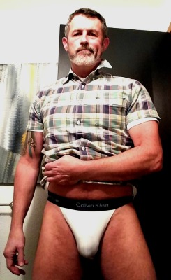 thong-jock:By request…under my work clothes…
