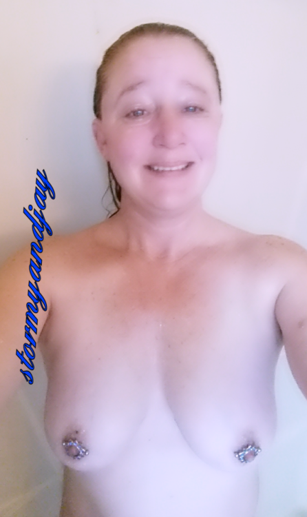 stormyandjay:  Good morning all! 😚😚😚 I get to pick up my middle daughter today. She just graduated Army AIT as a honor grad!  😆😆😆😆