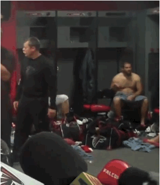 notdbd:  NFL quarterback Luke McCown strips naked in the Atlanta Falcons postgame