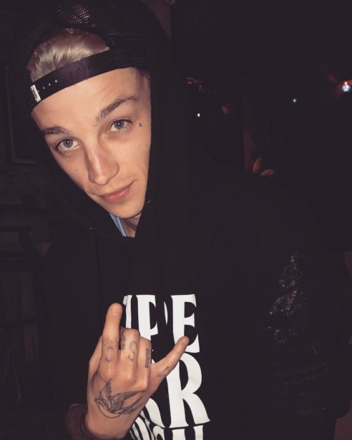 “Superrrrrrrrrr”
Ash Stymest’s Instagram.