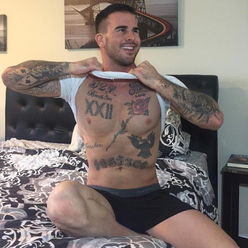 bigmalepecs:  Joshua Andrew (@joshua_andrew87)