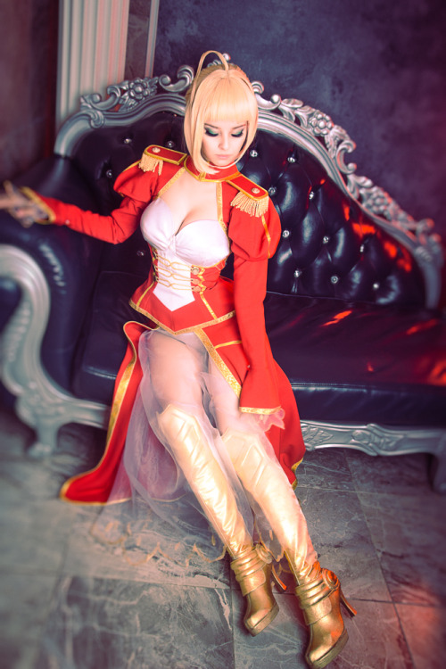 irishgamer1:  Fate/Extra Red Saber nude cosplay. 