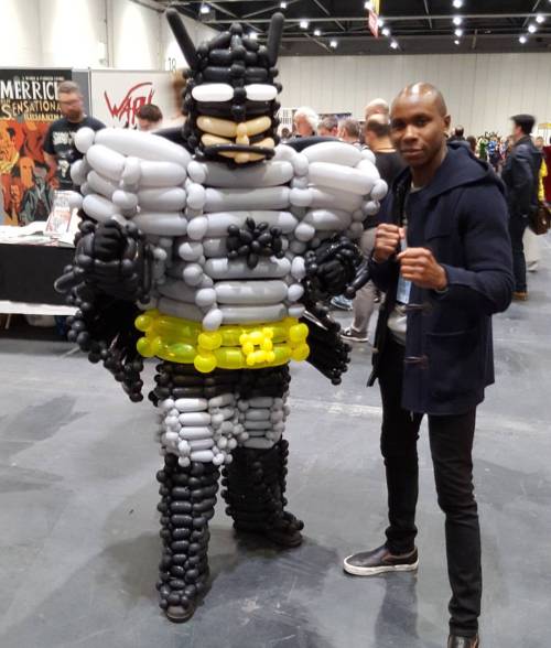 Bumped Into A Batman Made Entirely Of Balloons! #batman #cosplay #lscc #lscc2016 (at Excel Centre. Comic