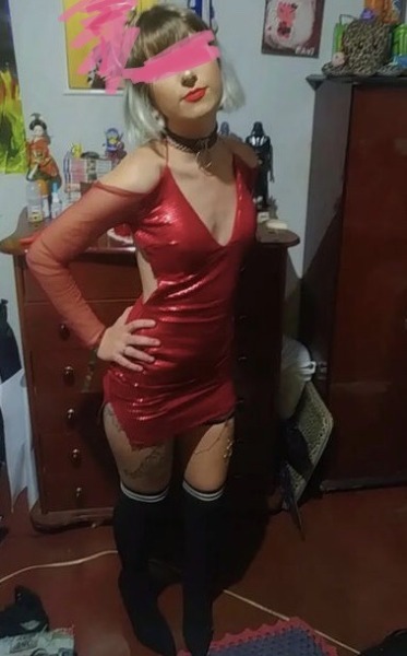 :Hello my horny studs. What do you think of my Christmas outfit?