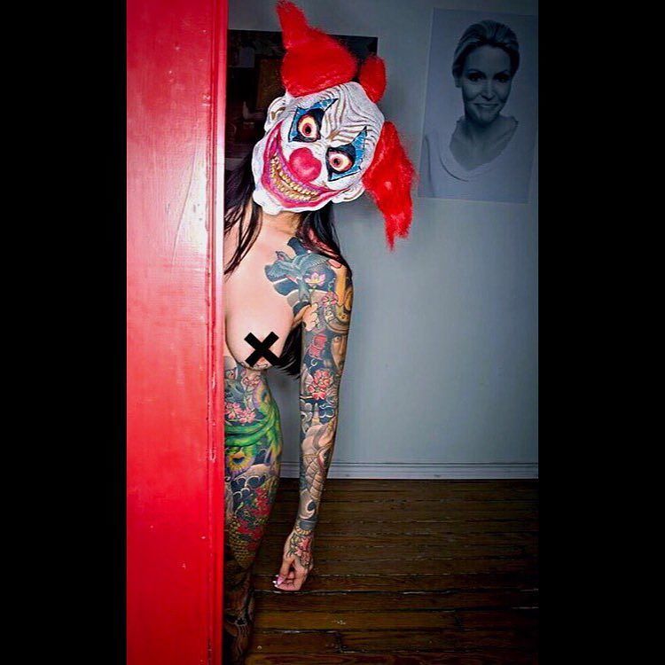 ilikehorimono:  Say goodbye to the clown we out ✌🏼️ be safe everyone and have