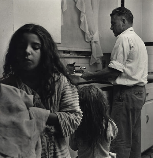 Joeinct: Father And Daughters Doing Dishes In Kitchen, Photo By Fons Iannelli, 1947