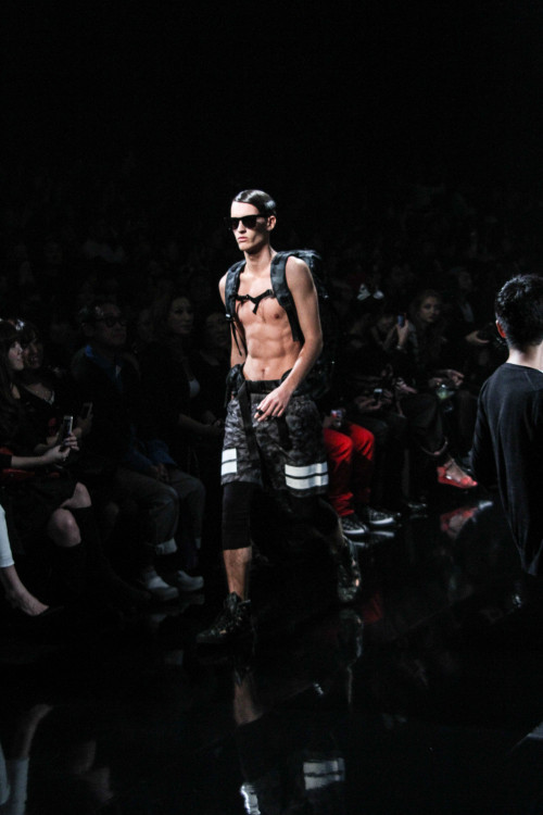 Mercedes-Benz Fashion Week TOKYO 2015S/S Onitsuka Tiger x ANDREA POMPILIO