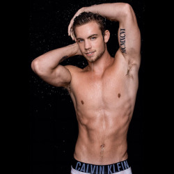 amazingmalenudity: Dustin McNeer