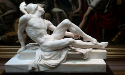 hadrian6:Achille Mourant - Dying Achilles.