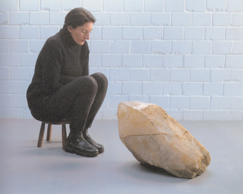 oarv: Marina Abramović, Crystal Cinema I, 1990.clear quartz, wooden stool.