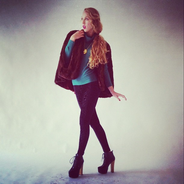 #behindthescenes of our #gorgeous #vintage #shoot #filthyrichbeautifulvintage #high