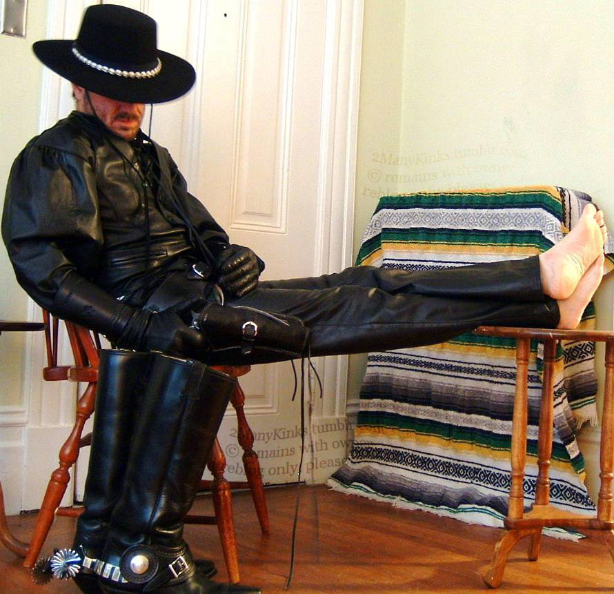 2manykinks: When you speak to a completely sexy MAN of a cowboy, who is a head-to-toe