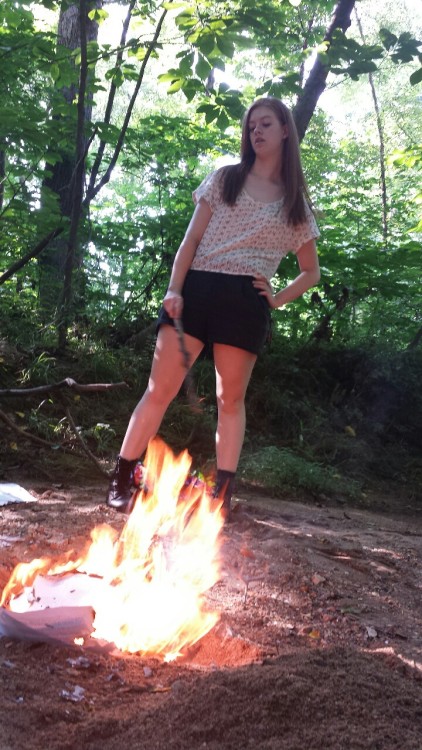 equinefeather: ranglo is such an awesome friend!! We burned school work and wandered through the for