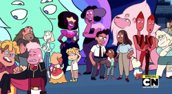 stevens-crystaluniverse: THIS SCREEN CAP ALONE Ronaldo talking Lars’ head off, embarrassing him most likely idk what do you think CONNIE sharing her story with her parents!!!!! Lion looking at the diamonds like….. uhhhhhhhhh yall???? Pearl and Greg