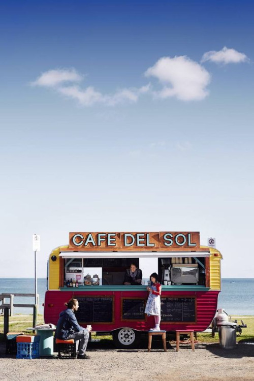 fravery:Café del Sol coffee caravan at Dromana beach Australia