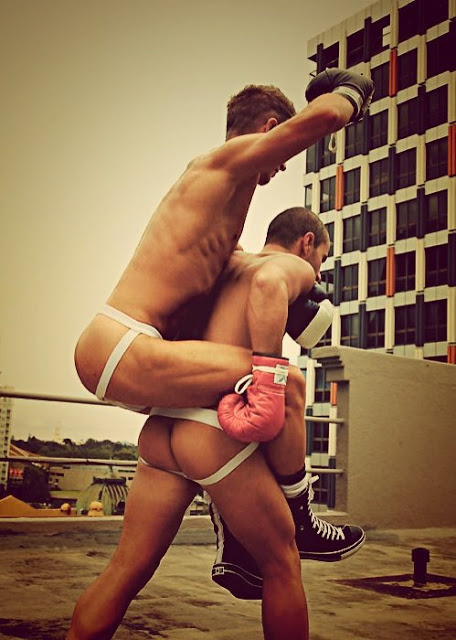 belvnnythng:  3leapfrogs20:  http://3leapfrogs20.tumblr.com/   ::|:: •=• •=• •=•     3leapfrogs   Hot