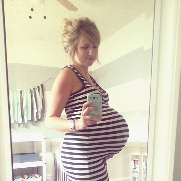 sexypregnancy:You really need to get your preggo chick in some of the best nursing