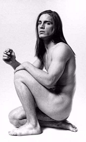 wayward45:  queen-screen: Joe Dallesandro cleans up his act in Andy Warhol’s Trash,