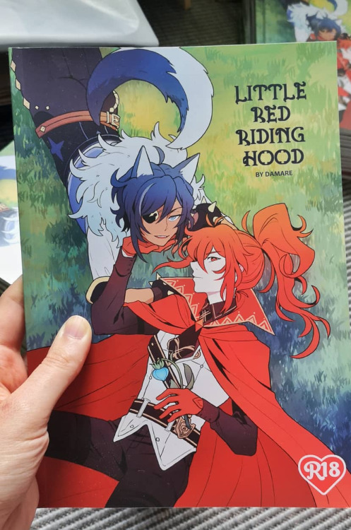 My ‘Little Red Riding Hood’ comic books arrived! ❤️ I’m so happy how they turned out! I’