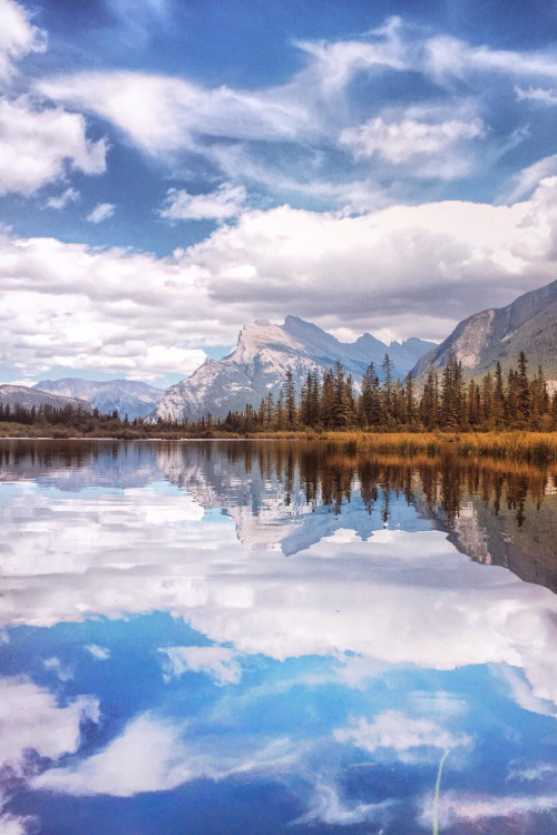 banshy:  Vermilion Lakes // Chloe Hibbert  