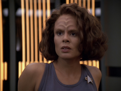 Star Trek: Voyager6.03 Barge of the Dead