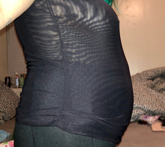 bell-ybb:I went to Burger King and then had some mentos while I finished my second soda. These leggings do a great job of hiding my big bloated belly