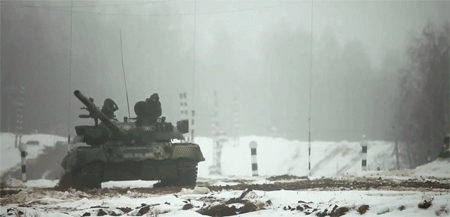 imaginationrulesleworld:riidaroku:T-80  God the T-80U is a beautiful beast