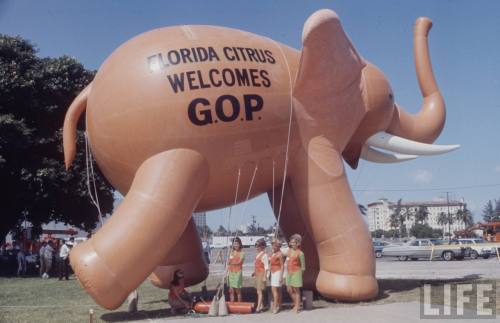 Florida Citrus welcomes the RNC to Miami Beach(Ralph Crane. 1968)