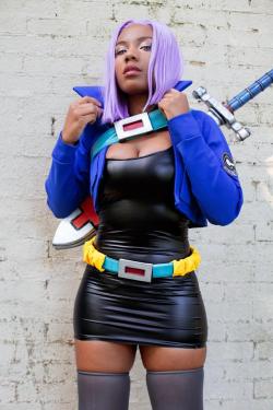 Superheroesincolor:    Trunks #Cosplay By Sami Bess  Cosplayer  Instagram /  Facebook