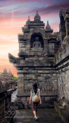 socialfoto:Wonders of Borobudur by LinksProductions #SocialFoto