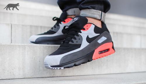 Nike Air Max 90 - Black/Medium Ash/Total Crimson... – Sweetsoles –  Sneakers, kicks and trainers.