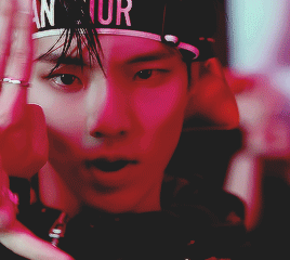Breaking Dawn MV X PINK BOYZ