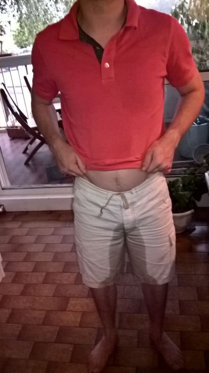pissjean:  pipislip:  mon mari n’en pouvait plus   Super sexy 
