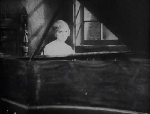 zgmfd:White Zombie (1932)