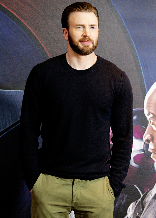 ageofultron:  Chris Evans attends a photocall for ‘Captain America: Civil War’ at Corinthia Hotel London on April 25, 2016 in London, England. 