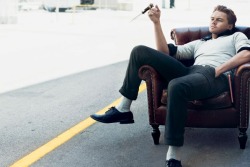 dddeathanddecay:  ohthisphotoshoot:  Leo DiCaprio-GQ Style  That last photo, gkldfjgdflkgdfg &lt;3