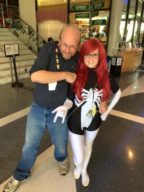 b00bafett:  Mary Jane venom cosplay Follow me on Instagram @boobafettcosplay and now like me on facebook! Facebook.com/OMKCosplay 💞