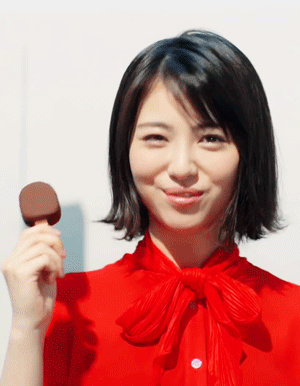 baisuzhens:hamabe minami for ghana ice cream