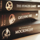 kahniss-blog:  simple things → hunger games trilogy 