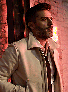 OSCAR ISAAC Behind The Scenes Of ESQUIRE (2022)