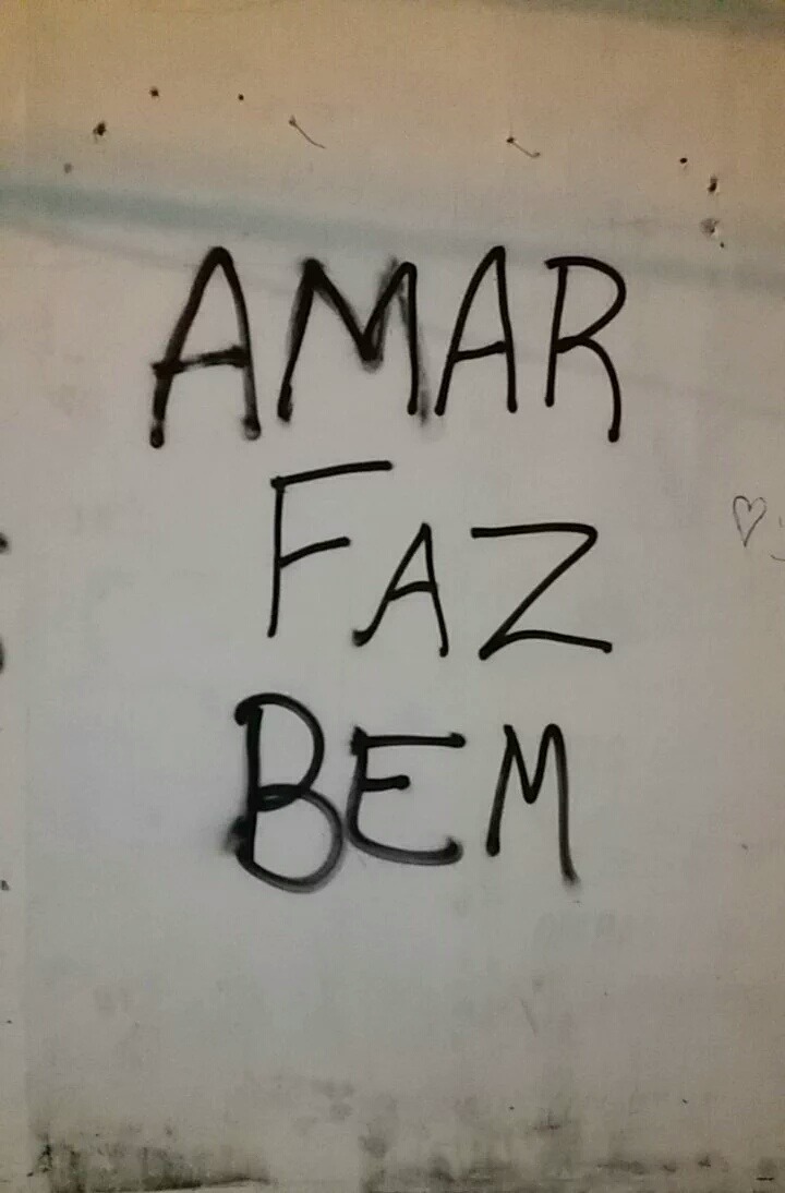Hoje o sofrimento virou poesia