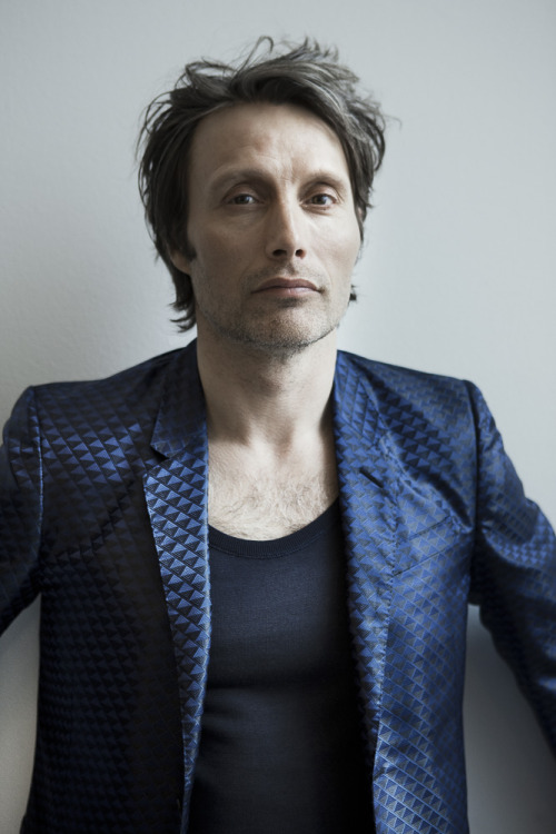 purplesocrates:MADS IN BLUE!!!!!!!!