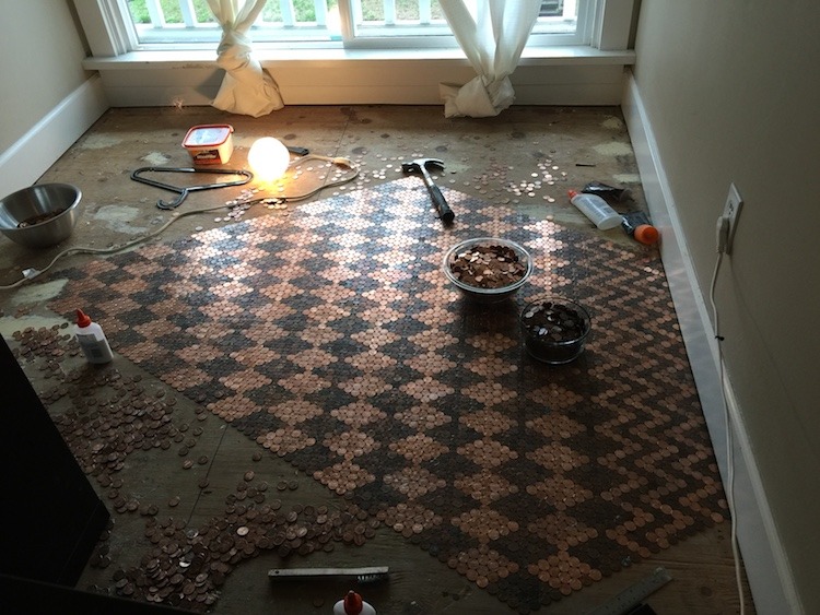 mymodernmet:DIY Renovation Uses 13,000 Pennies to Create Stunning Patterned Floor