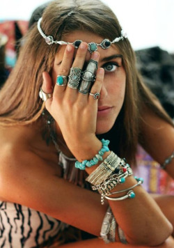 6ksfashion:  Boho~~beauty 