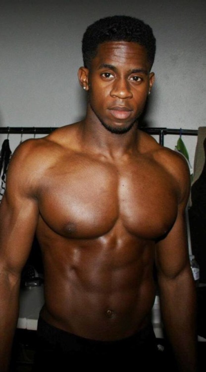 That is one lickable chest!!!