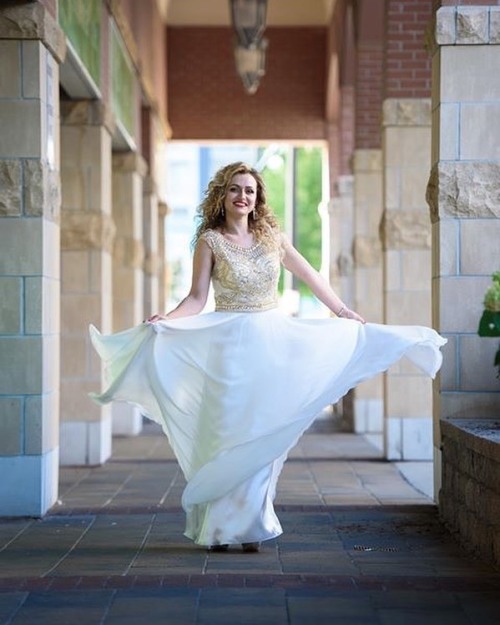 Gorgeous moment captured  Beautiful bride in her @ninascollection #gown  #dresses #dress #shopping #