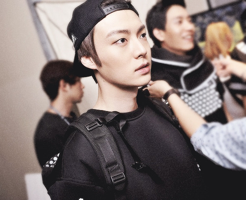 choco-baek:  Ahn Jae hyeon - 2014 S S 서울패션위크 - HEAD (Backstage)