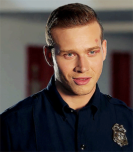 Buck + The Eyelash Flutter He Gives Eddie