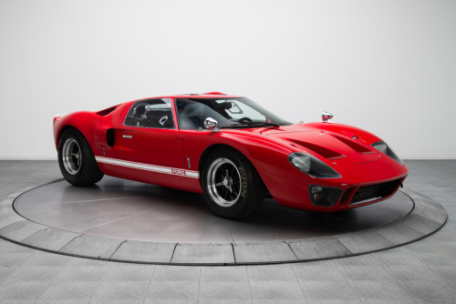 americanmusclepower: 1966 Ford Superformance GT 40 – MK 1 Read full article here